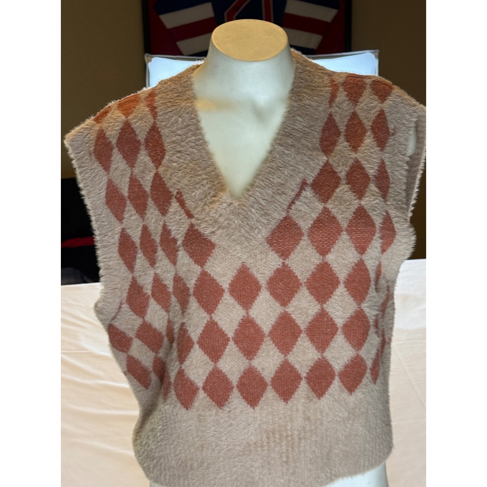 Sincerely Jules Tan Rust Argyle Fuzzy Knit V-Neck Sweater Vest Small